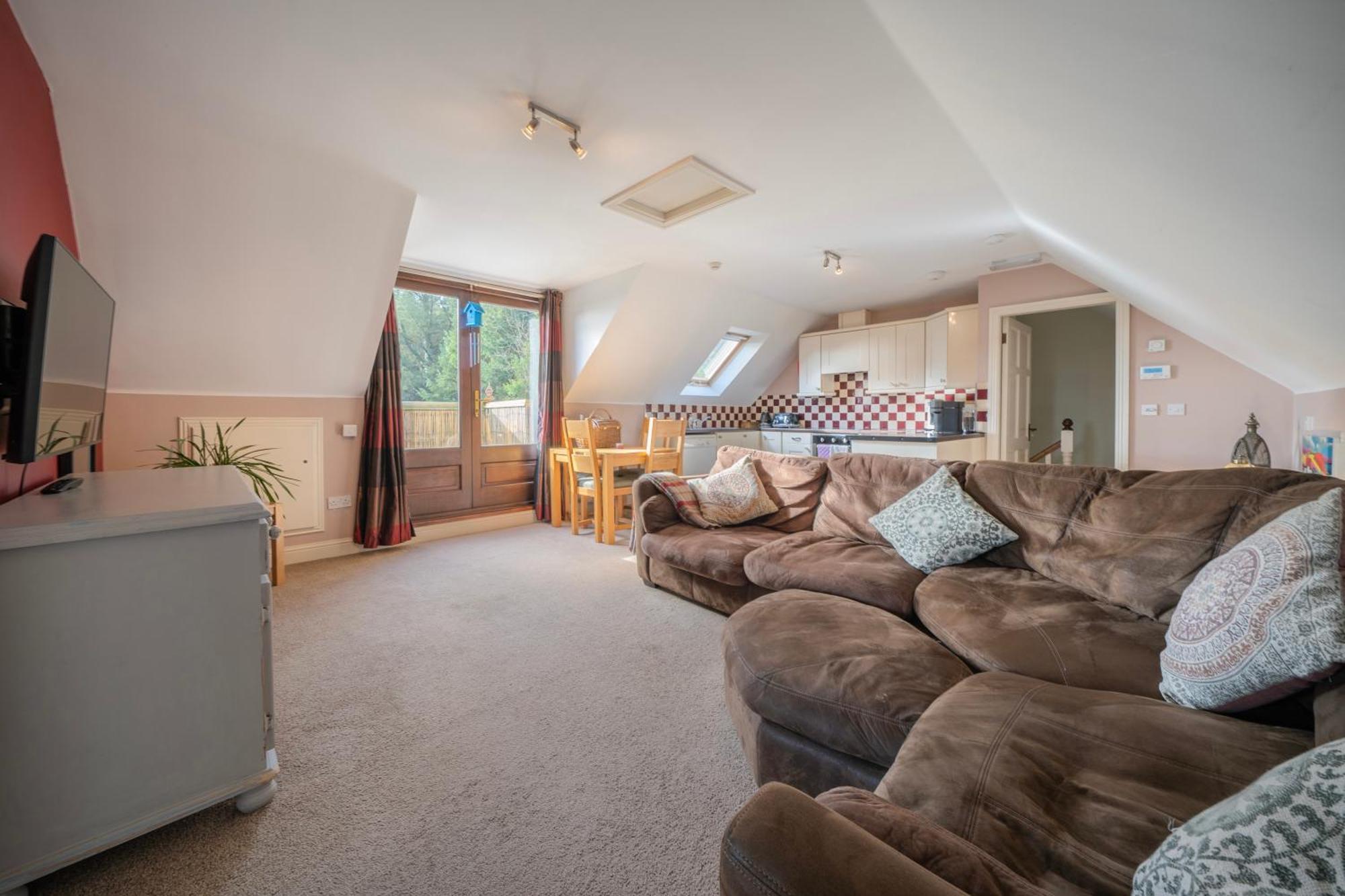 The Bird House - Coastal Lodge In Lovely Forest Setting Nr. Kinsale Cork Exteriör bild